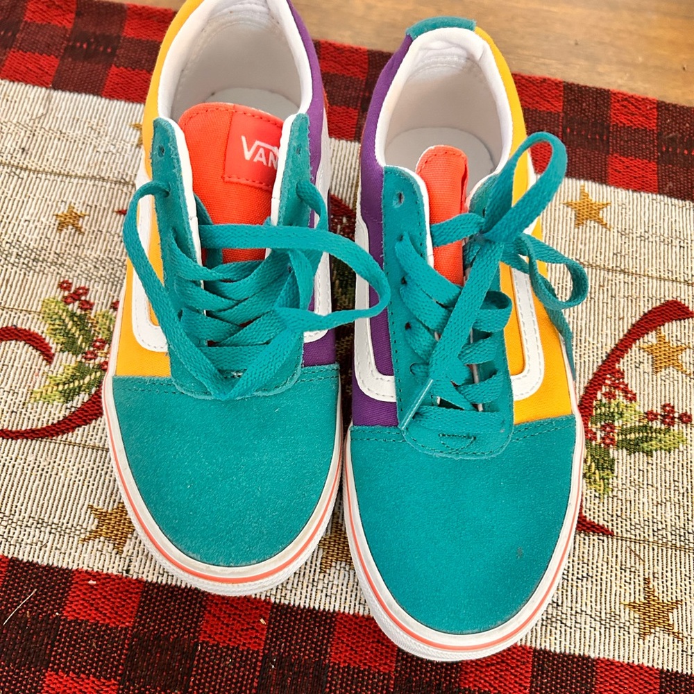 Girls Vans New‼️ Never Worn